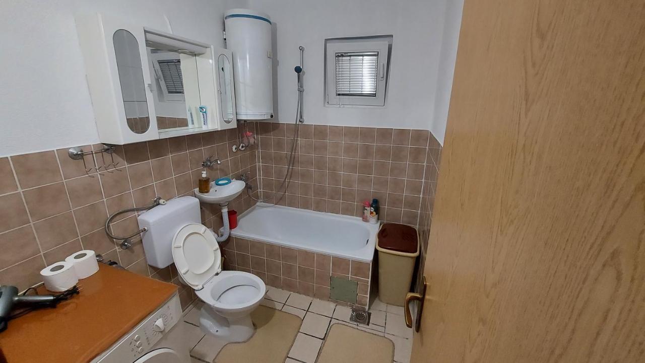 Mini Hill Apartment Sarajevo Bagian luar foto