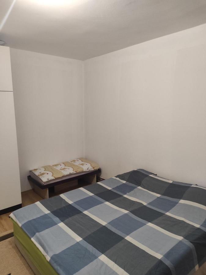 Mini Hill Apartment Sarajevo Bagian luar foto